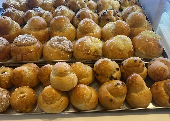 Sea To Bed & Breakfast